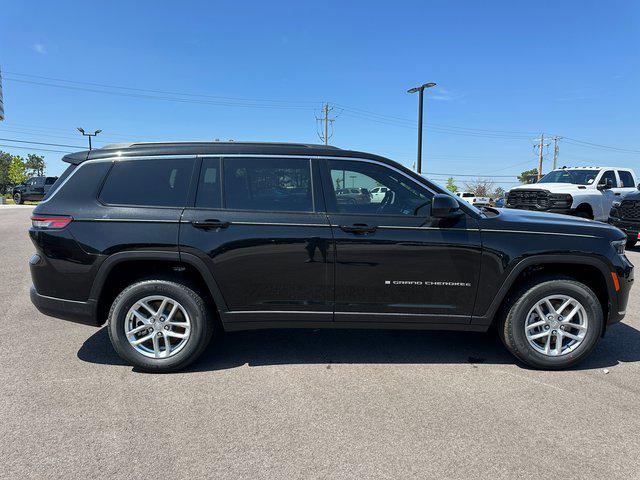 2025 Jeep Grand Cherokee GRAND CHEROKEE L LAREDO X 4X4