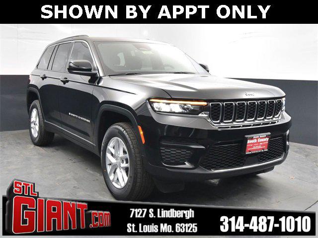 2025 Jeep Grand Cherokee GRAND CHEROKEE LAREDO X 4X4