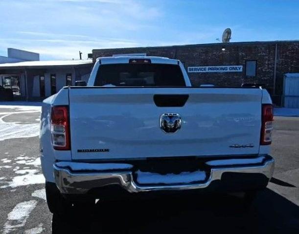 2023 Ram 3500 Big Horn Crew Cab 4x4 8' Box