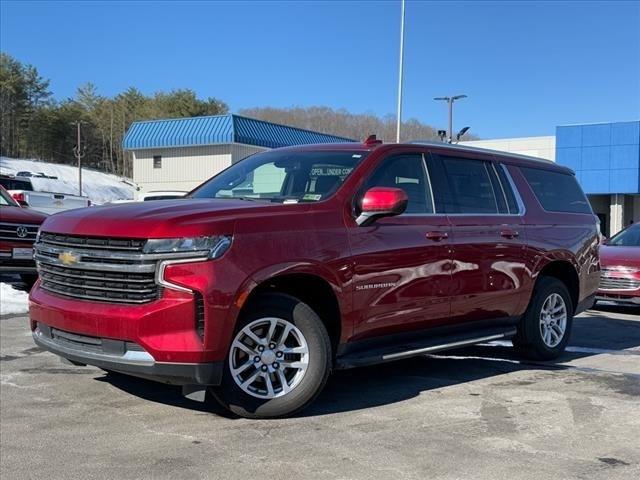 2022 Chevrolet Suburban 4WD LT