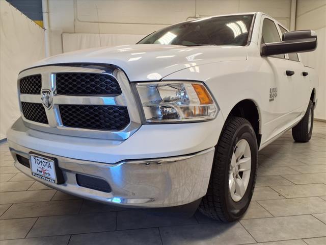 2023 RAM 1500 Classic SLT Crew Cab 4x4 57 Box