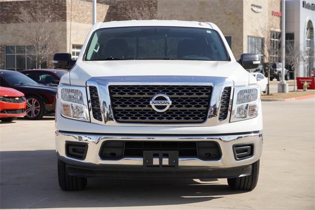 2018 Nissan TITAN SV