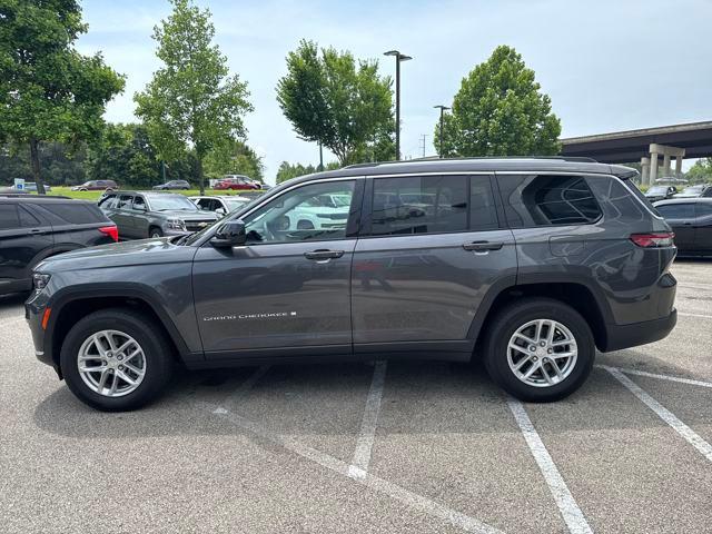 2023 Jeep Grand Cherokee L Laredo 4x2