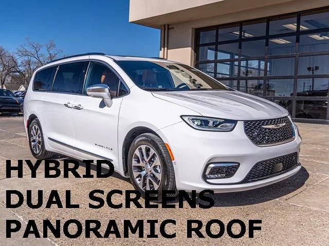 2024 Chrysler Pacifica Hybrid Pinnacle