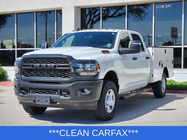 2023 RAM 3500 Tradesman Crew Cab 4x4 8 Box