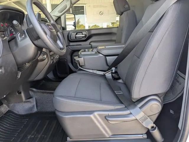 2025 GMC Sierra 2500HD 4WD Regular Cab Long Bed Pro