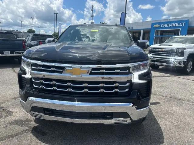 2025 Chevrolet Silverado 1500 4WD Crew Cab Short Bed LTZ