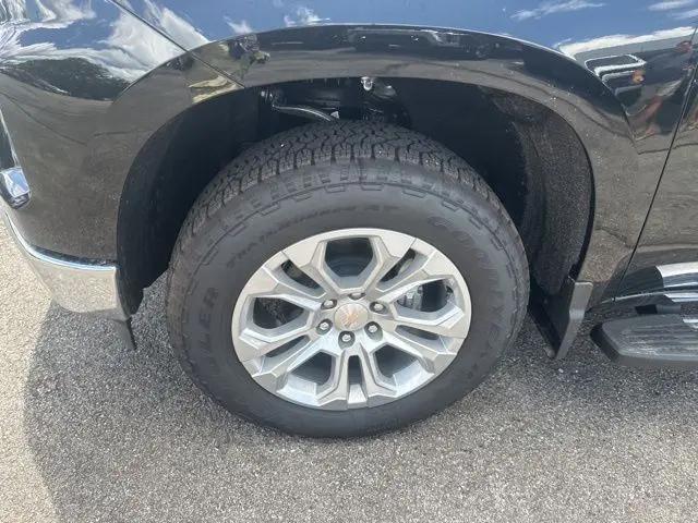 2025 Chevrolet Silverado 1500 4WD Crew Cab Short Bed LTZ
