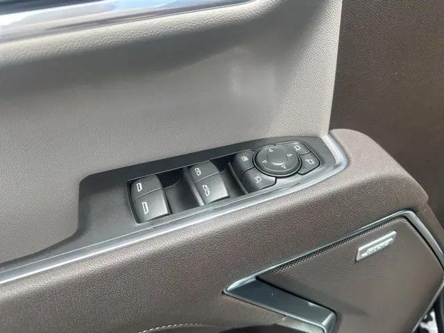 2025 Chevrolet Silverado 1500 4WD Crew Cab Short Bed LTZ