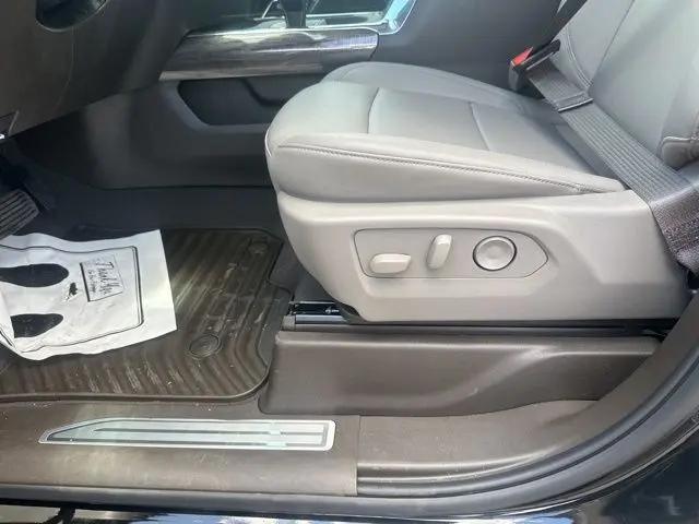 2025 Chevrolet Silverado 1500 4WD Crew Cab Short Bed LTZ
