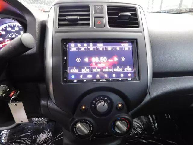 2013 Nissan Versa 1.6 SV