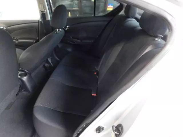 2013 Nissan Versa 1.6 SV