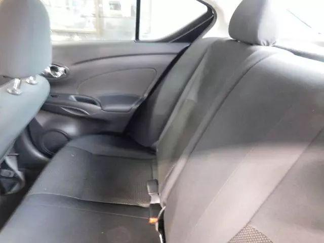 2013 Nissan Versa 1.6 SV