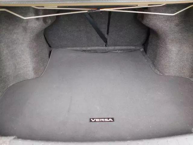 2013 Nissan Versa 1.6 SV