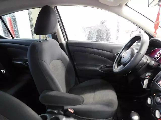 2013 Nissan Versa 1.6 SV