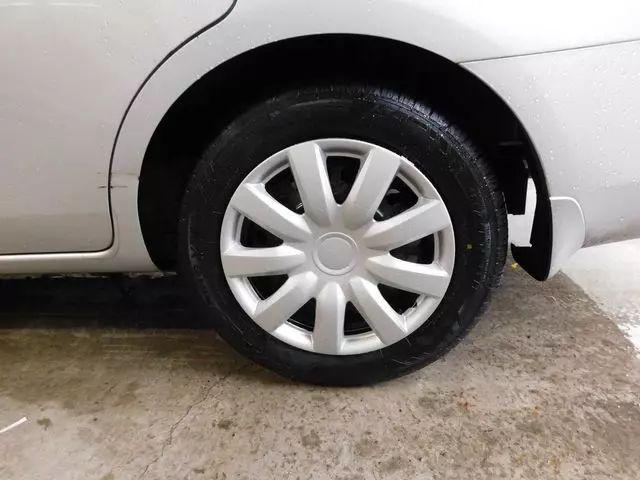 2013 Nissan Versa 1.6 SV