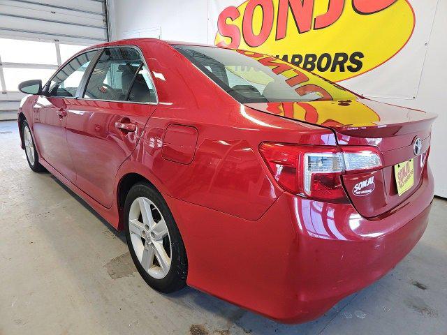 2013 Toyota Camry Unknown