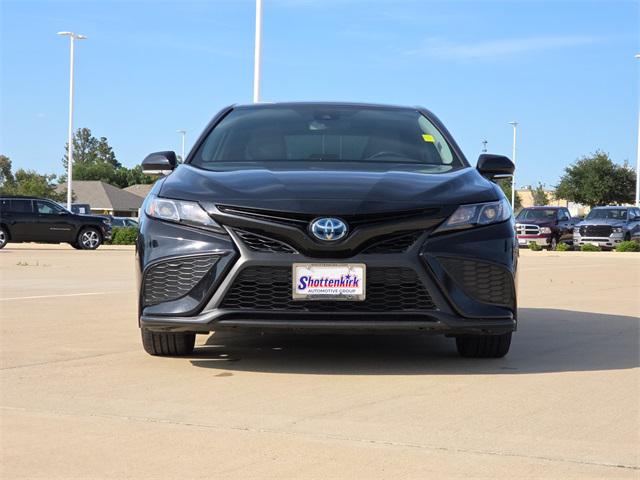 2023 Toyota Camry SE Hybrid