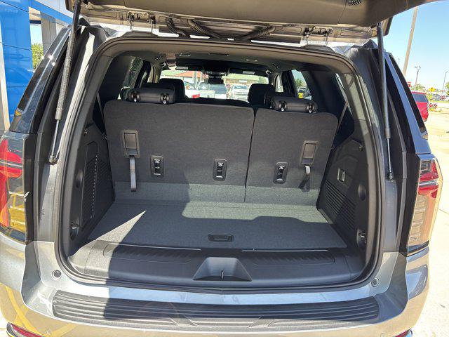 2025 Chevrolet Tahoe 4WD LS