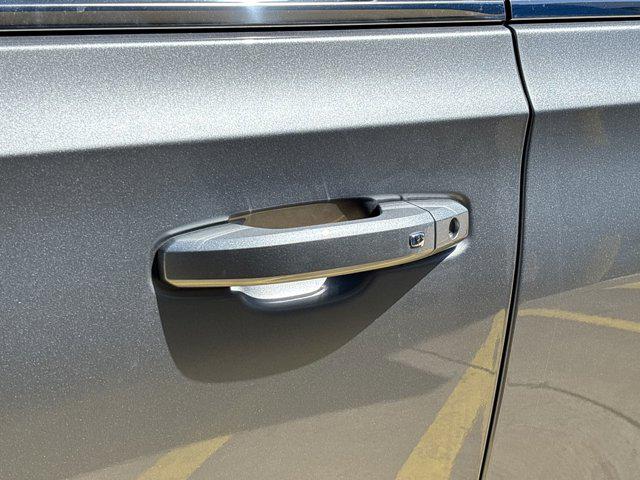 2025 Chevrolet Tahoe 4WD LS
