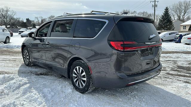 Used 2021 Chrysler Pacifica Hybrid For Sale in Waterford Twp, MI