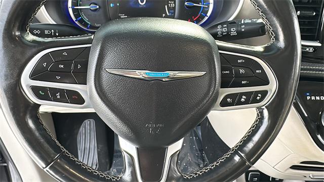 Used 2021 Chrysler Pacifica Hybrid For Sale in Waterford Twp, MI