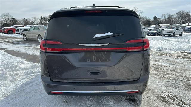 Used 2021 Chrysler Pacifica Hybrid For Sale in Waterford Twp, MI