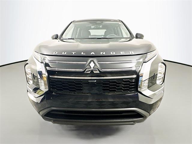 2025 Mitsubishi Outlander ES 2.5 S-AWC