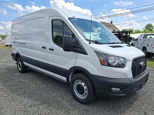 2025 Ford Transit Cargo Van T-250 148 Med Rf 9070 GVWR RWD