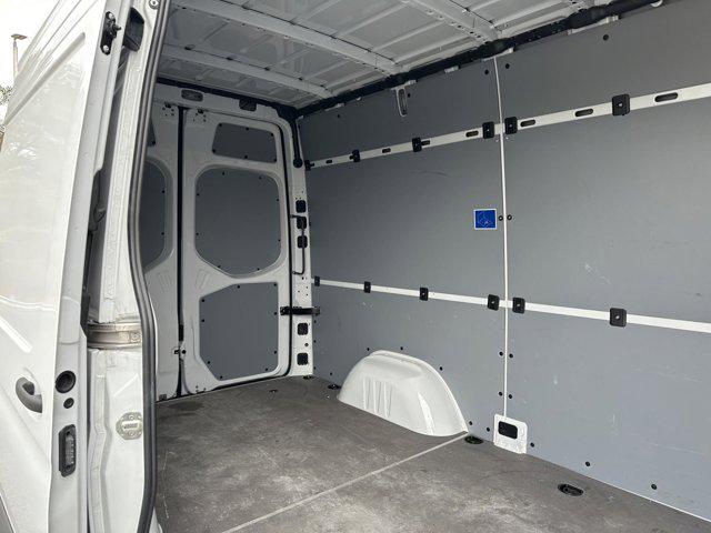 2024 Mercedes-Benz Sprinter 2500 Standard Roof 4-Cyl Diesel