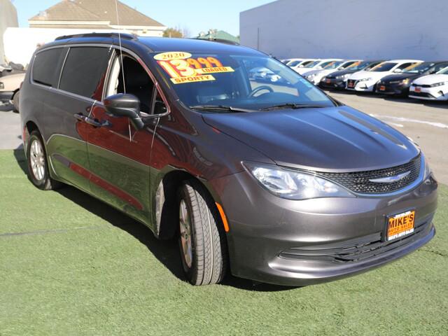 2020 Chrysler Voyager LXI