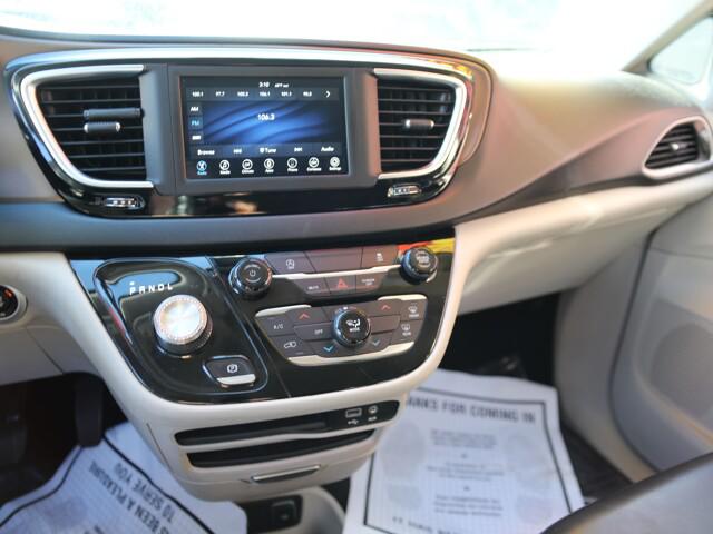 2020 Chrysler Voyager LXI