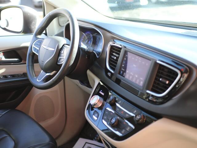 2020 Chrysler Voyager LXI