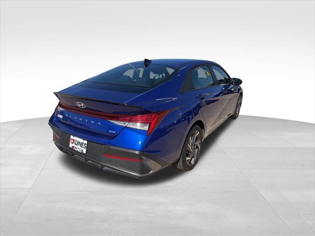 2025 Hyundai Elantra Hybrid SEL Sport