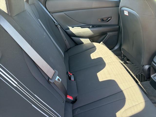 2025 Hyundai Elantra Hybrid SEL Sport