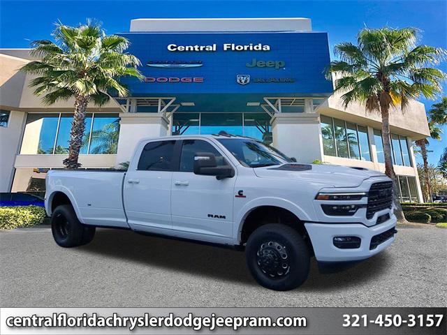 2025 RAM Ram 3500 RAM 3500 LIMITED CREW CAB 4X4 8 BOX