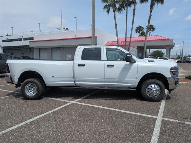 2025 RAM Ram 3500 RAM 3500 TRADESMAN CREW CAB 4X4 8 BOX