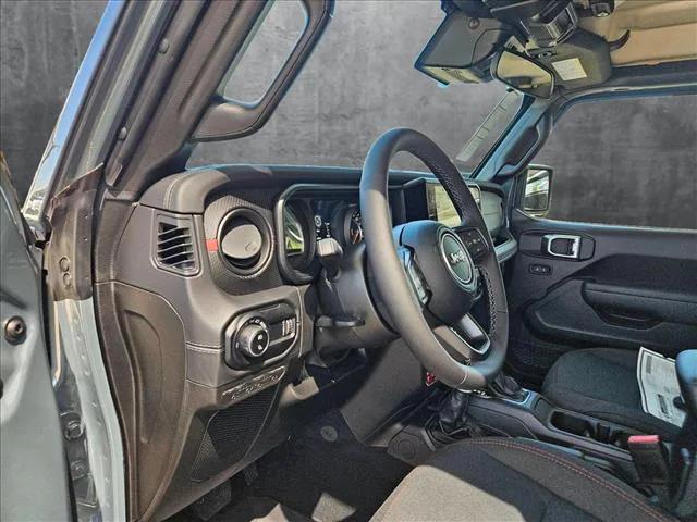 2025 Jeep Gladiator GLADIATOR RUBICON 4X4