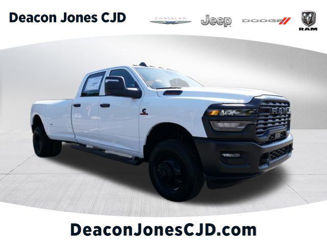2025 RAM Ram 3500 RAM 3500 TRADESMAN CREW CAB 4X4 8 BOX