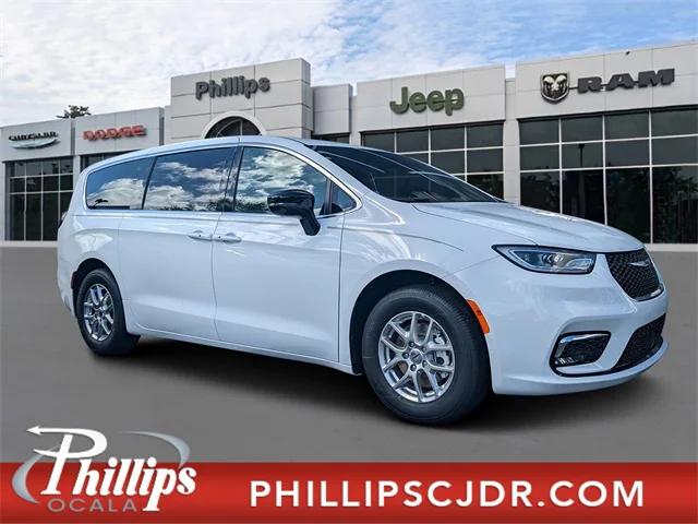 2025 Chrysler Pacifica PACIFICA SELECT