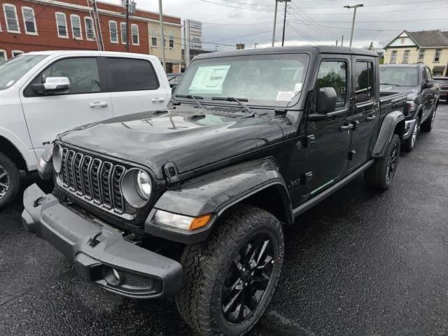 2025 Jeep Gladiator GLADIATOR NIGHTHAWK 4X4