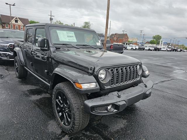 2025 Jeep Gladiator GLADIATOR NIGHTHAWK 4X4