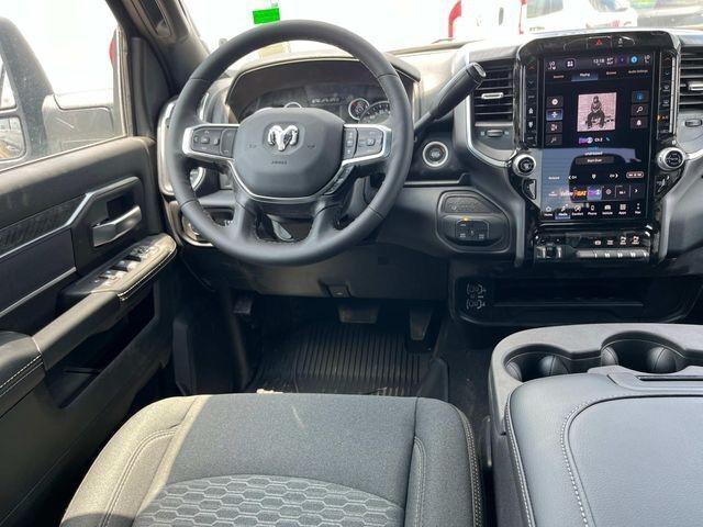 2025 RAM 2500 RAM 2500 BIG HORN CREW CAB 4X4 64 BOX