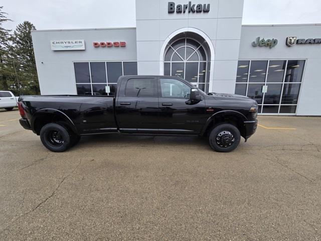 2025 RAM Ram 3500 RAM 3500 LIMITED CREW CAB 4X4 8 BOX