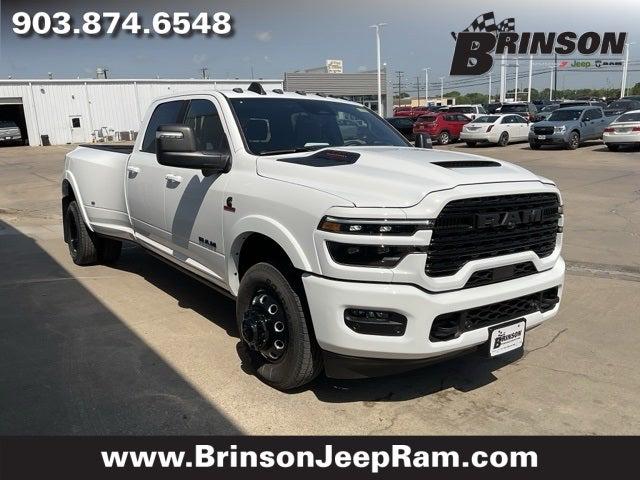 2025 RAM Ram 3500 RAM 3500 LIMITED CREW CAB 4X2 8 BOX