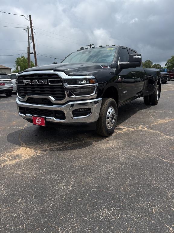 2025 RAM Ram 3500 RAM 3500 LONE STAR CREW CAB 4X4 8 BOX