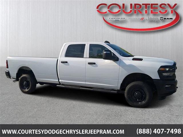 2025 RAM Ram 2500 RAM 2500 TRADESMAN CREW CAB 4X4 8 BOX