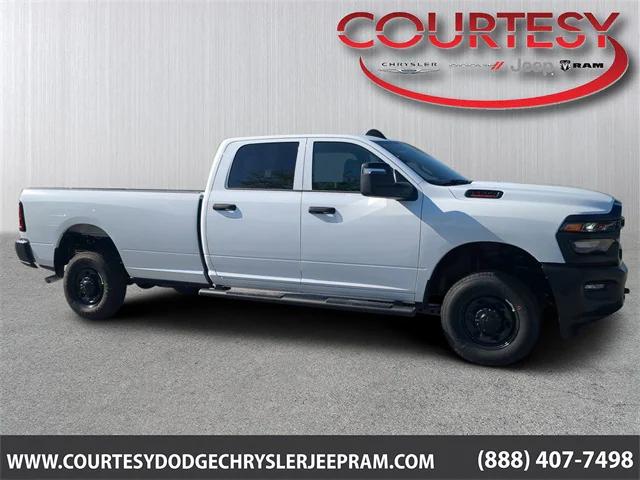 2025 RAM Ram 2500 RAM 2500 TRADESMAN CREW CAB 4X4 8 BOX