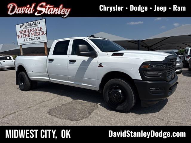 2025 RAM Ram 3500 RAM 3500 TRADESMAN CREW CAB 4X2 8 BOX