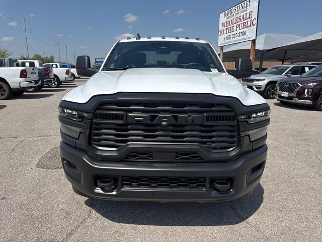 2025 RAM Ram 3500 RAM 3500 TRADESMAN CREW CAB 4X2 8 BOX